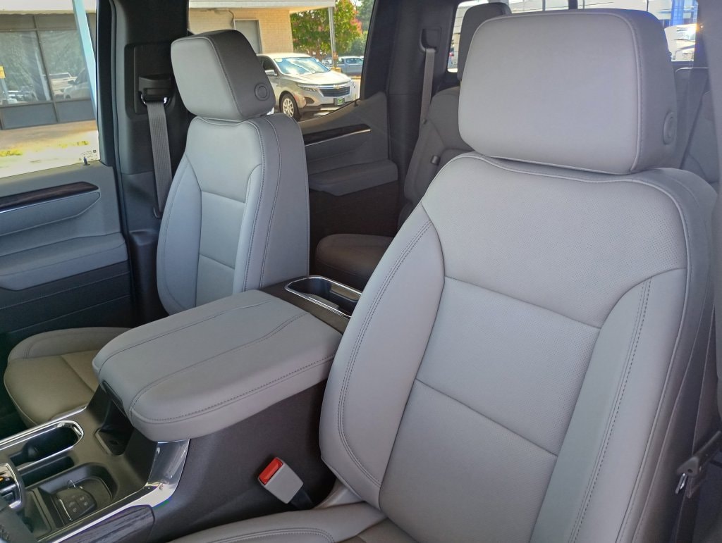 2026 GMC Sierra 1500 SLT - Photo 16