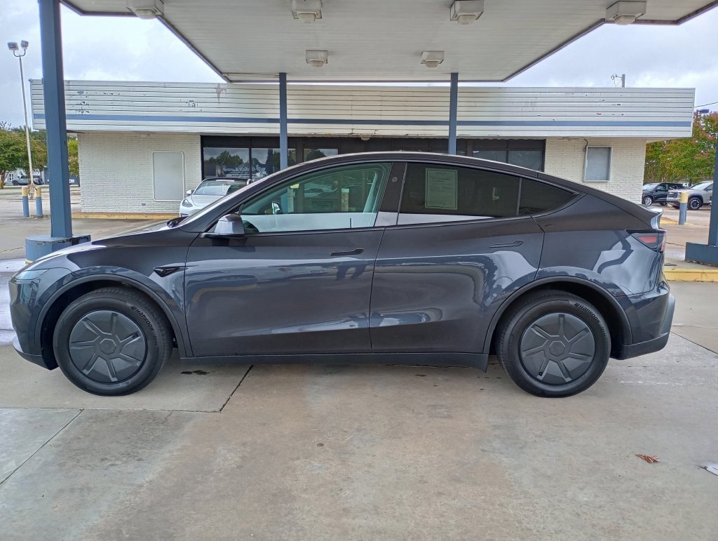 Used 2026 Tesla Model Y Premium Rear-Wheel Drive SUV