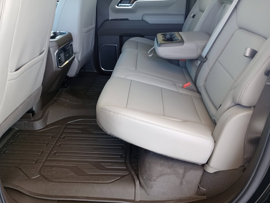 2026 GMC Sierra 1500 SLT - Photo 21