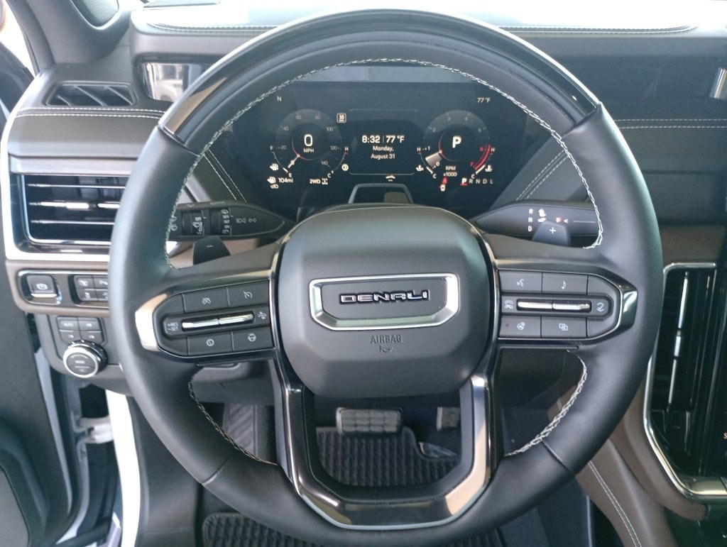 2026 GMC Yukon XL Denali Ultimate - Photo 14