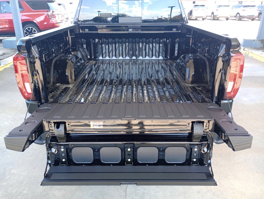 2026 GMC Sierra 1500 SLT - Photo 25