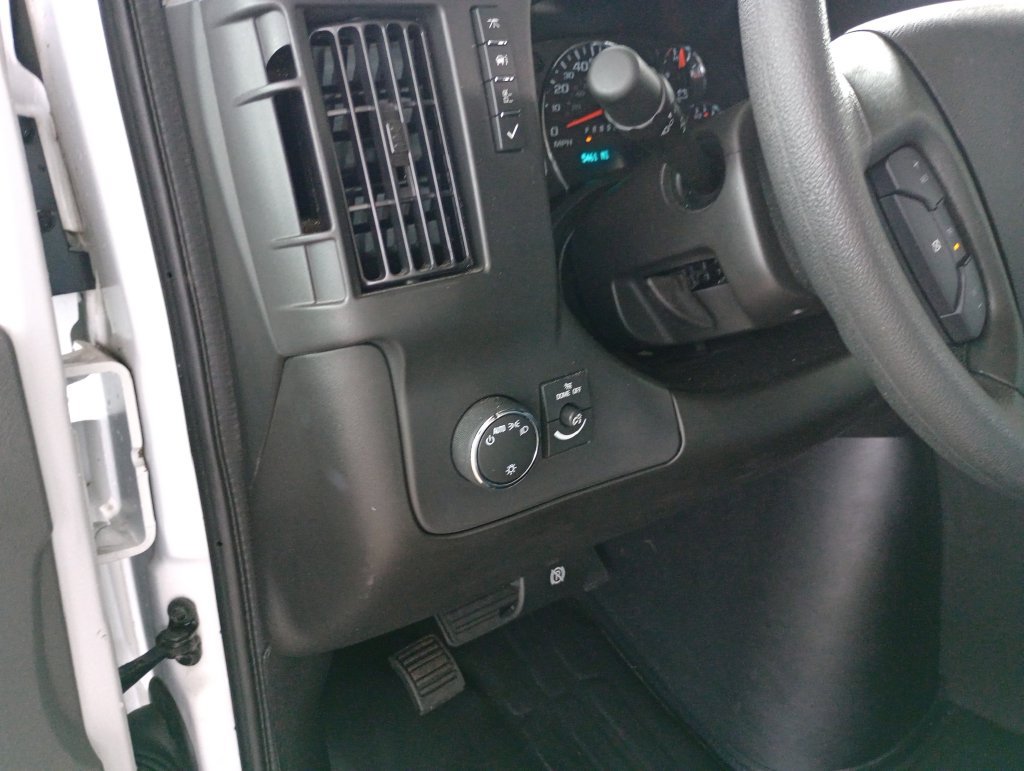 2025 GMC Savana Cargo Work Van - Photo 15