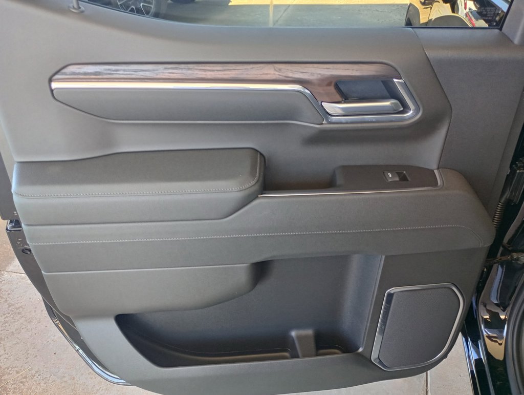 2026 GMC Sierra 1500 SLT - Photo 22