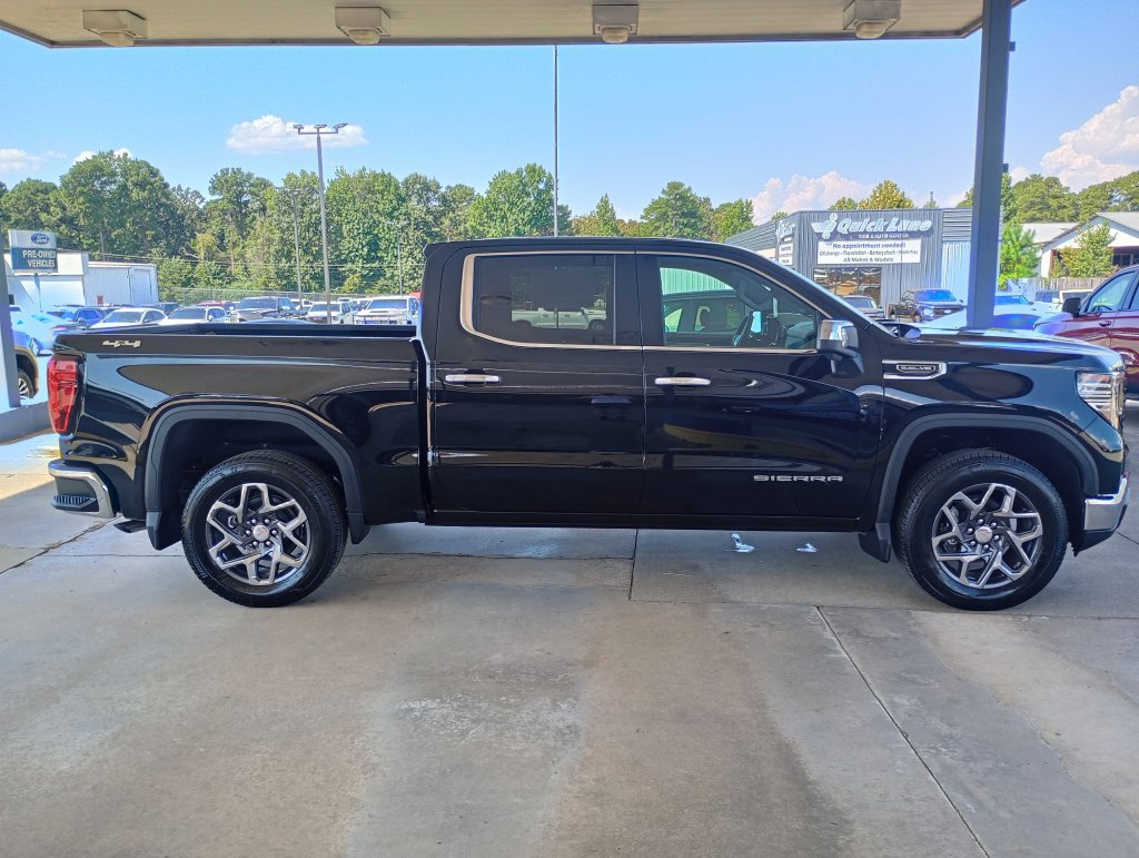 2026 GMC Sierra 1500 SLT - Photo 6