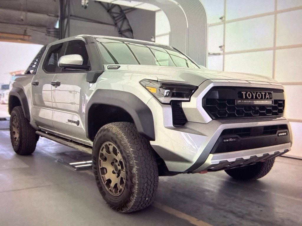 Used 2025 Toyota Tacoma Hybrid Trailhunter Truck