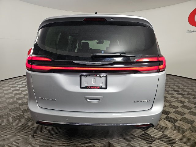 2024 Chrysler Pacifica Limited - Photo 6
