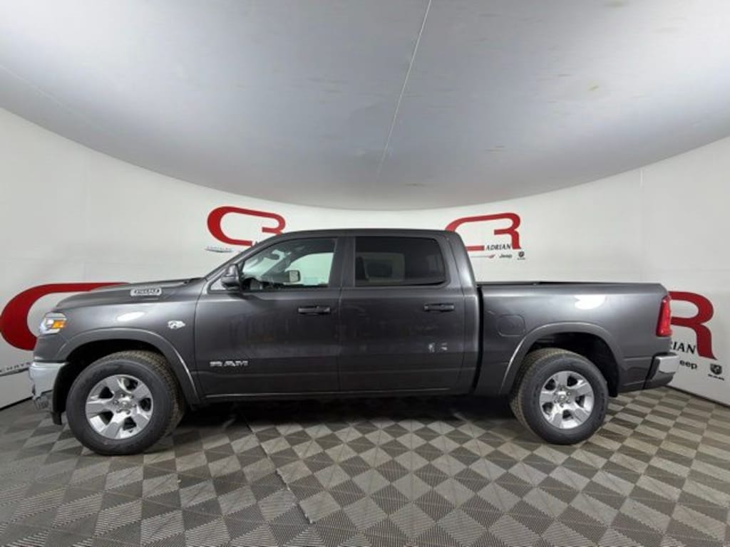 New 2027 Ram 1500 BIG HORN CREW CAB 4X4 5'7 BOX Pickup