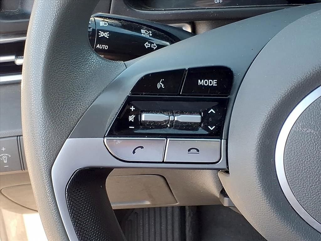 2023 Hyundai Elantra Blue - Photo 15