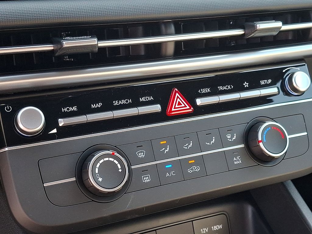 2026 Hyundai Santa Cruz SE - Photo 11