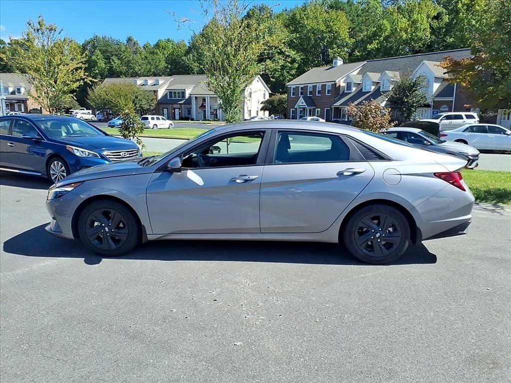2023 Hyundai Elantra Blue - Photo 20
