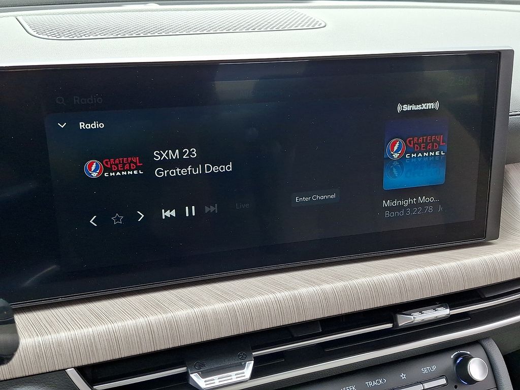 2025 Hyundai Sonata Hybrid SEL - Photo 11