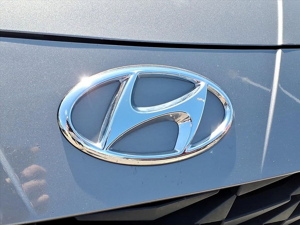 2023 Hyundai Elantra Blue - Photo 23