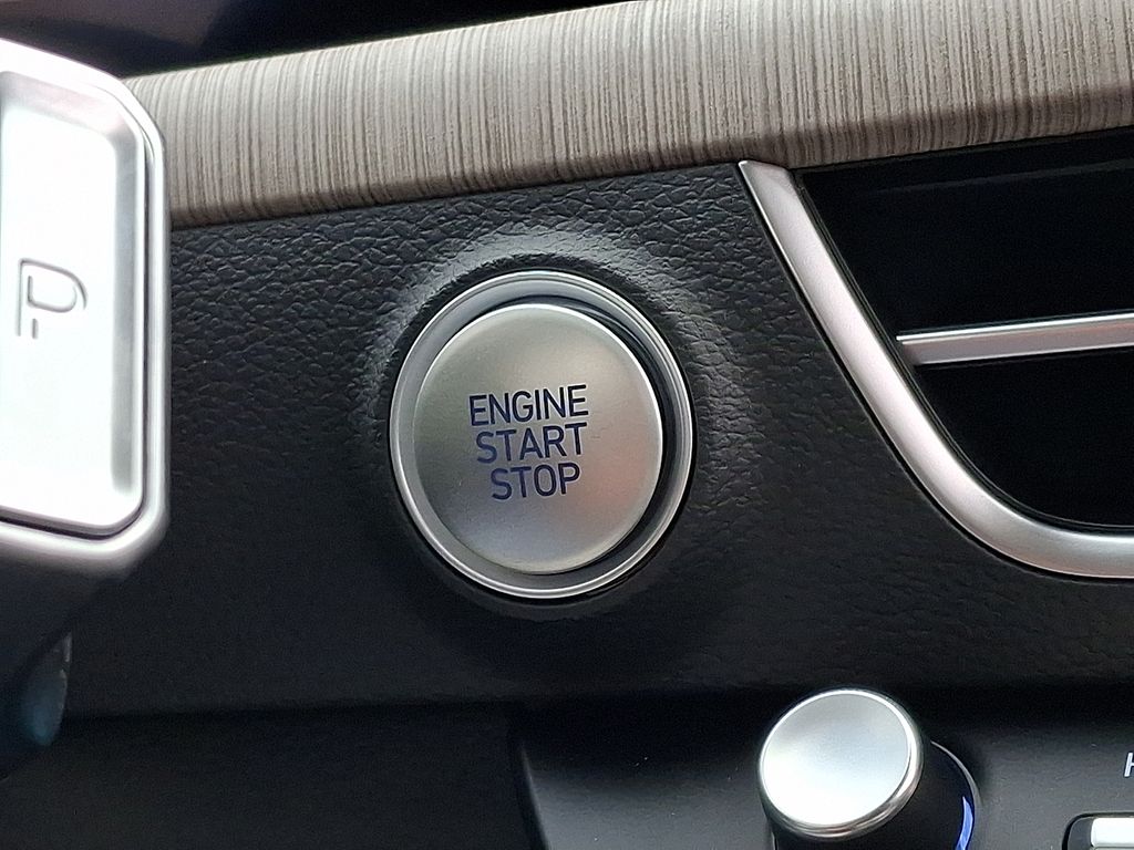 2025 Hyundai Sonata Hybrid SEL - Photo 14