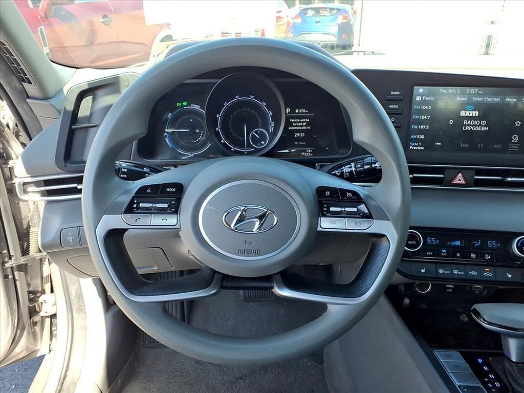 2023 Hyundai Elantra Blue - Photo 18