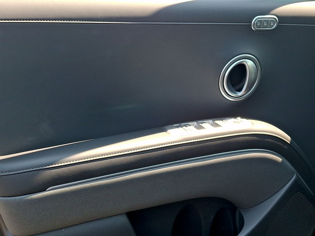 2026 Hyundai Palisade Calligraphy - Photo 8
