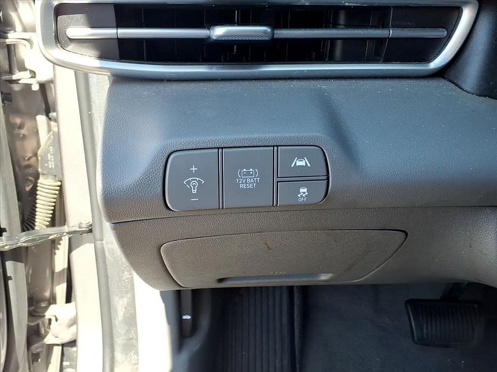 2023 Hyundai Elantra Blue - Photo 11