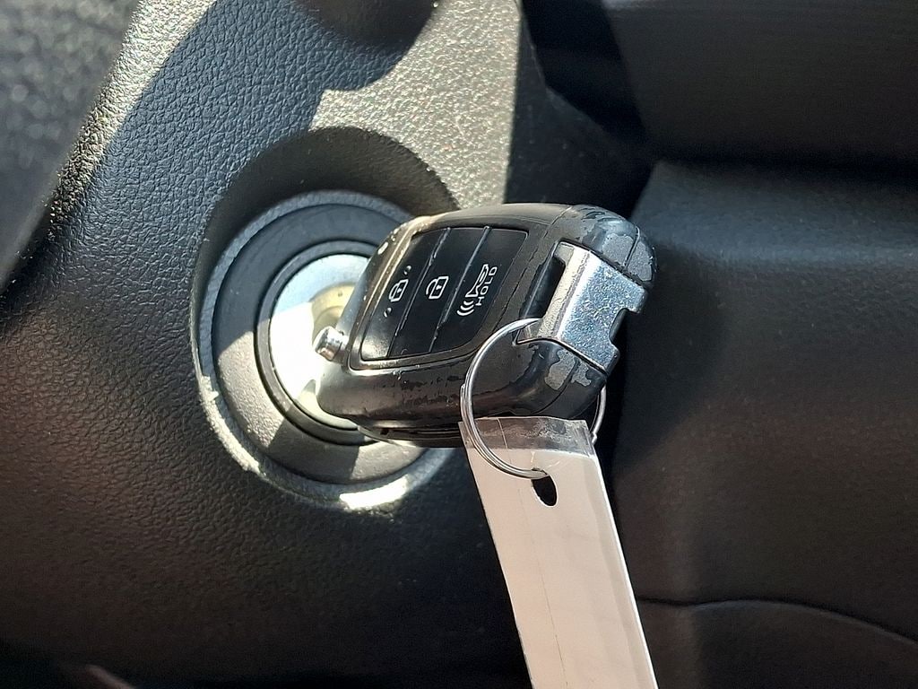 2022 Hyundai Kona SE - Photo 23