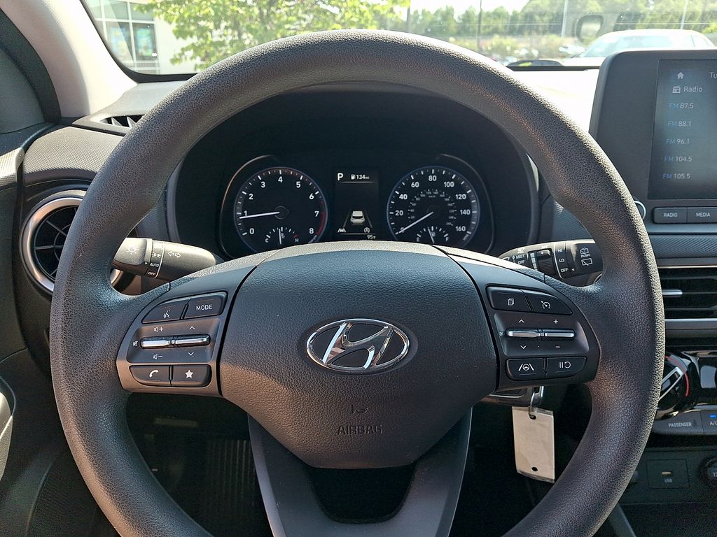 2022 Hyundai Kona SE - Photo 19