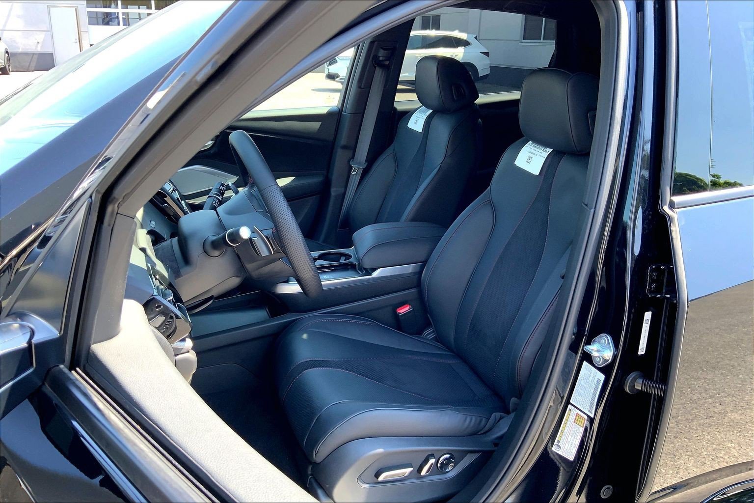 2026 Acura RDX A-Spec Package - Photo 14