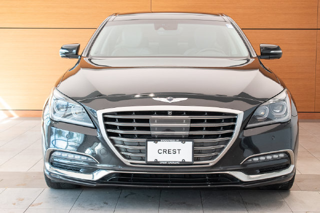 Used 2018 GENESIS G80 Base with VIN KMHGN4JE7JU237804 for sale in Brookfield, WI