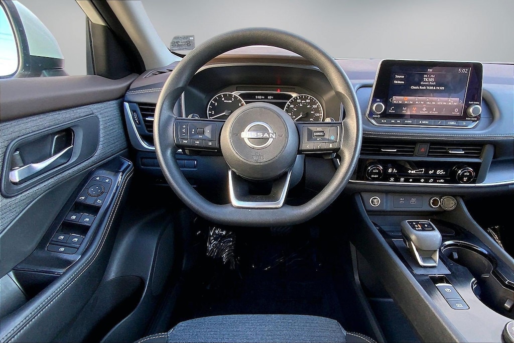 Used 2023 Nissan Rogue SV