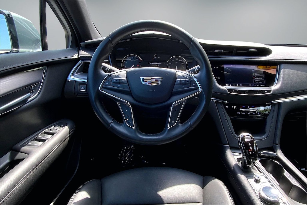 Used 2023 CADILLAC XT5 Luxury SUV