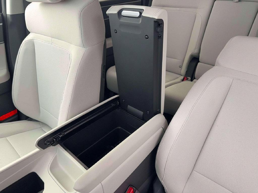 2026 Hyundai Santa Fe SE - Photo 34