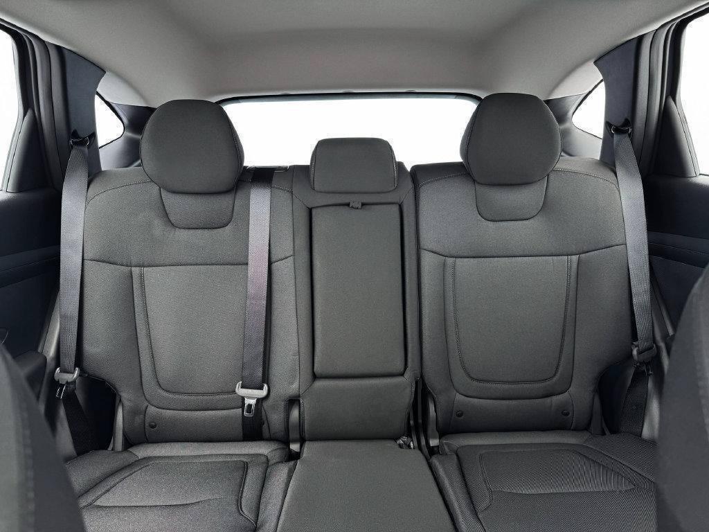 2026 Hyundai Tucson SE - Photo 32
