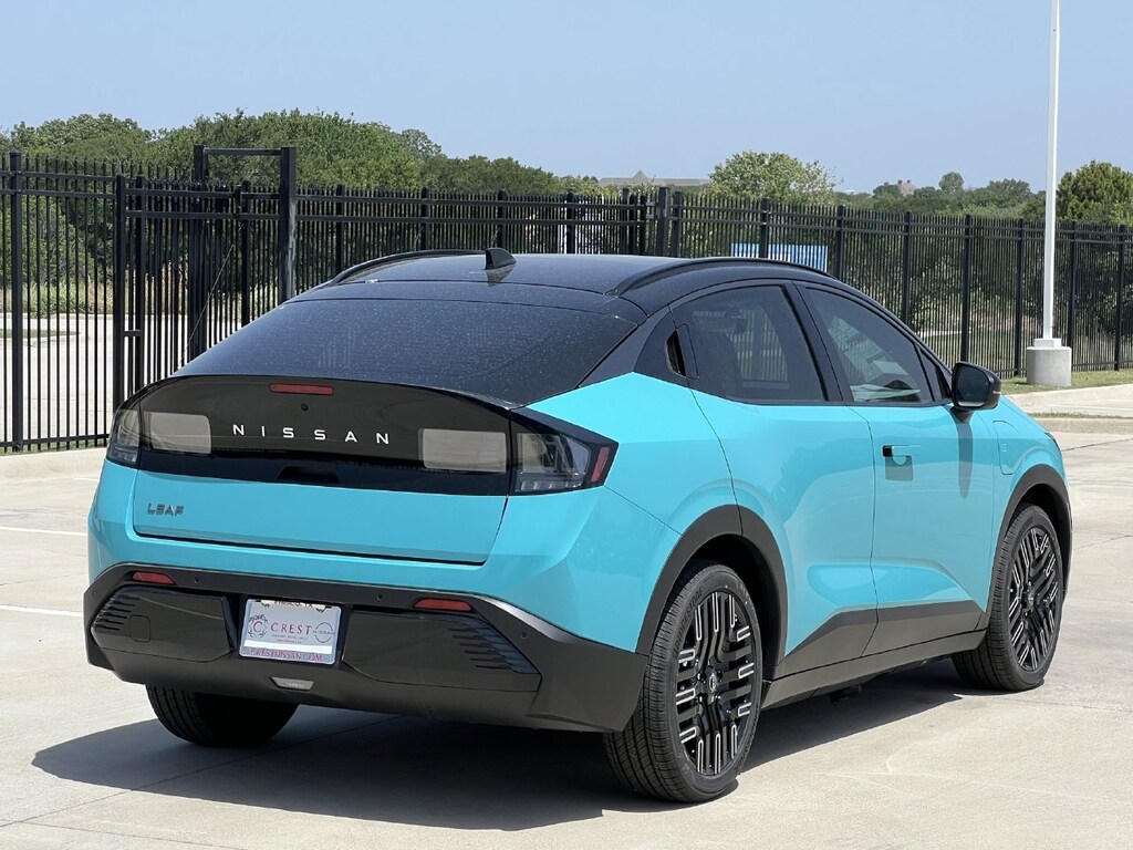 New 2026 Nissan LEAF PLATINUM+ SUV