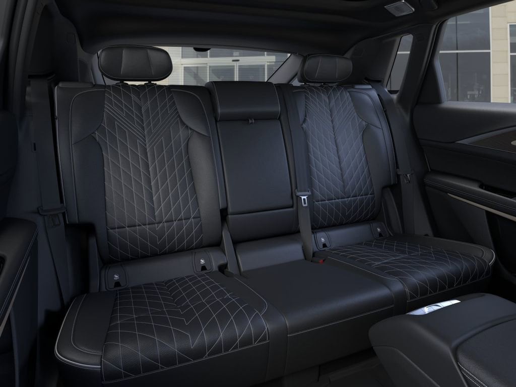 2026 Cadillac LYRIQ V Premium - Photo 17