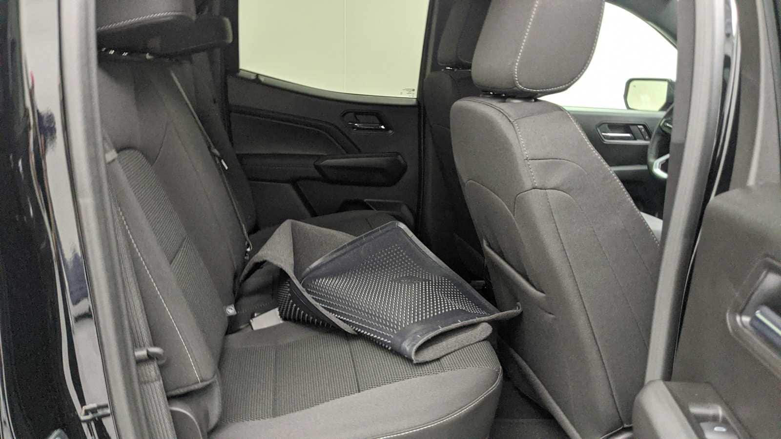 2026 Chevrolet Colorado LT - Photo 28