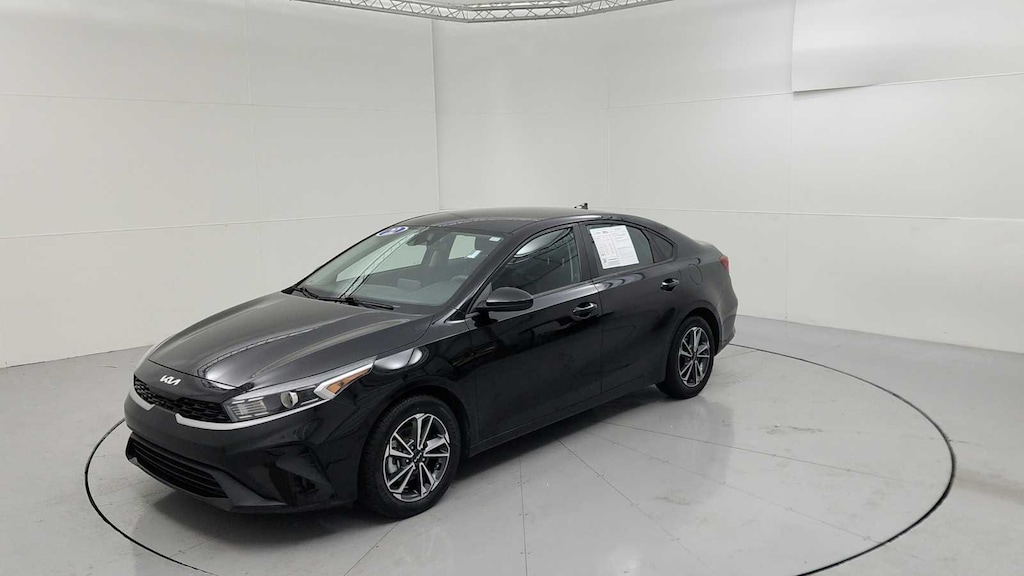 Used 2022 Kia Forte LXS Sedan