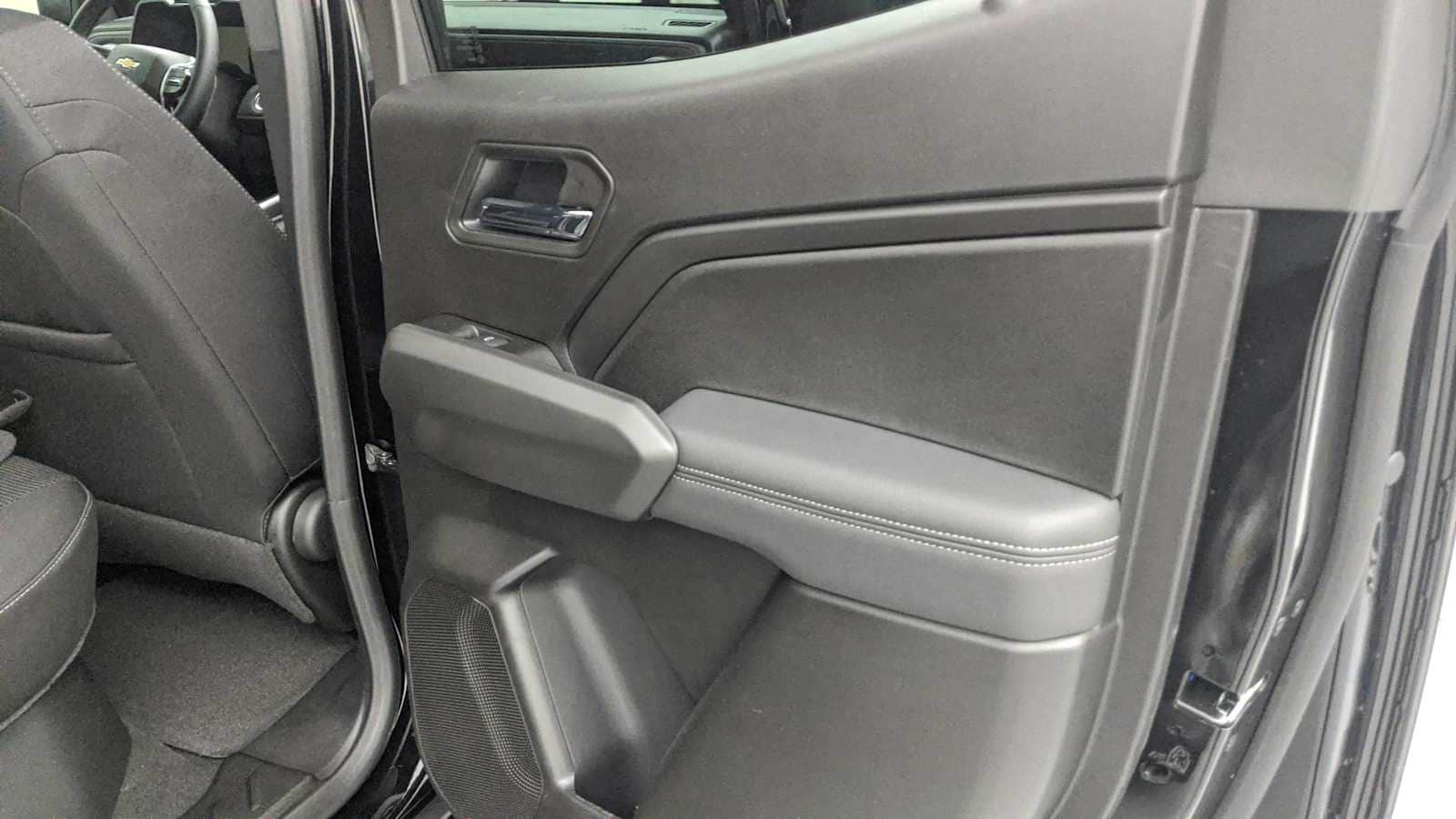 2026 Chevrolet Colorado LT - Photo 29
