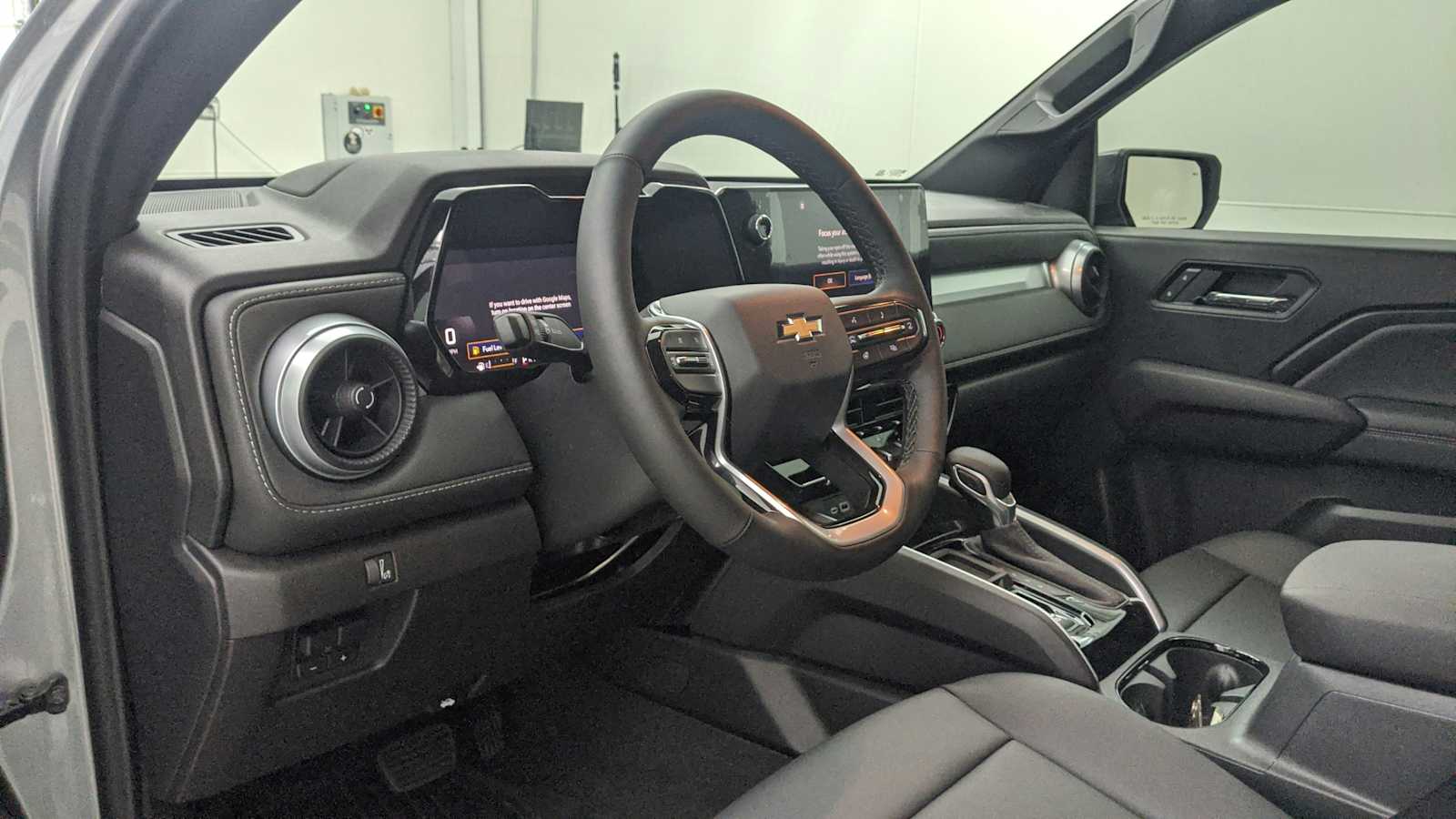 2026 Chevrolet Colorado LT - Photo 11