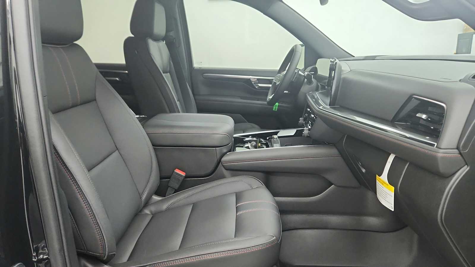 2026 Chevrolet Tahoe RST - Photo 28