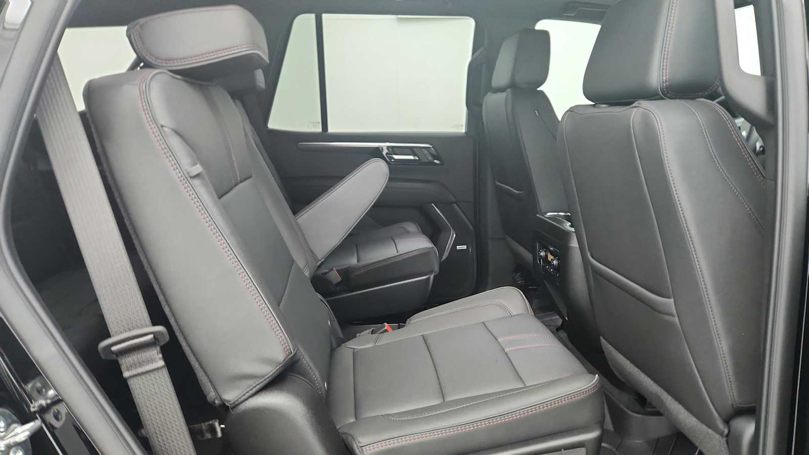 2026 Chevrolet Tahoe RST - Photo 30