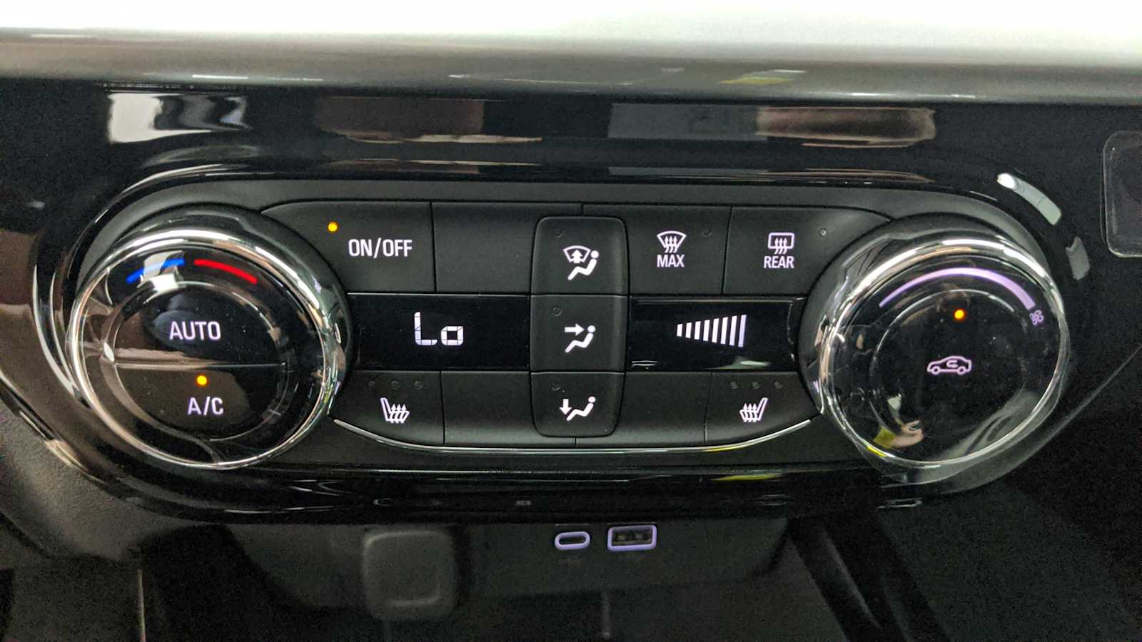 2026 Chevrolet Trax LT - Photo 19