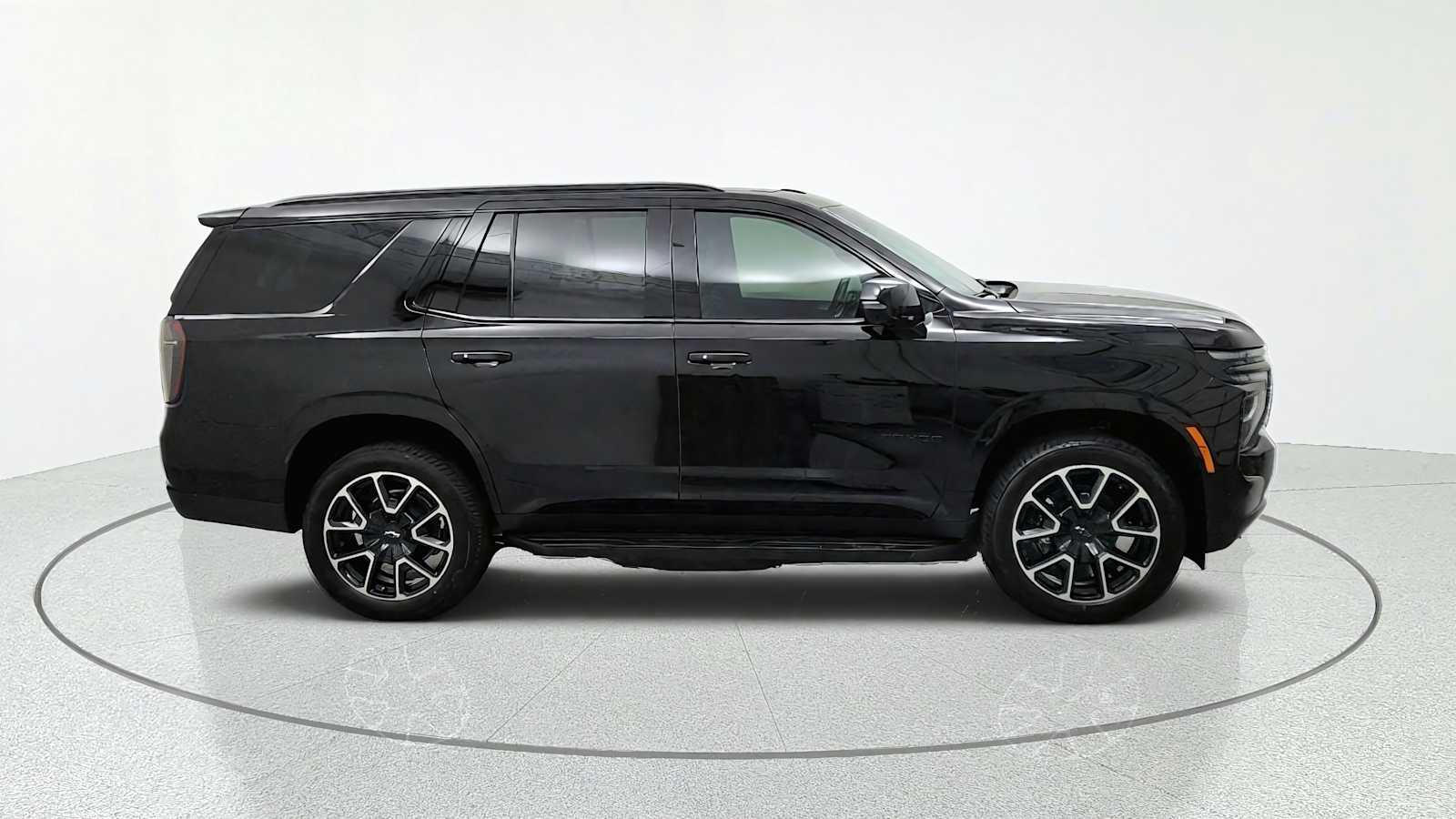 2026 Chevrolet Tahoe RST - Photo 10