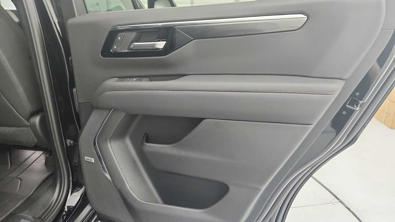 2026 Chevrolet Tahoe RST - Photo 31