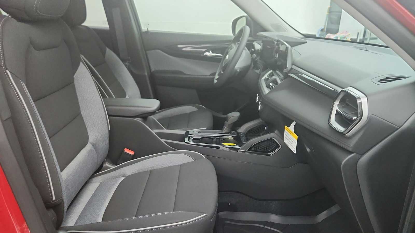 2026 Chevrolet Trailblazer LS - Photo 24