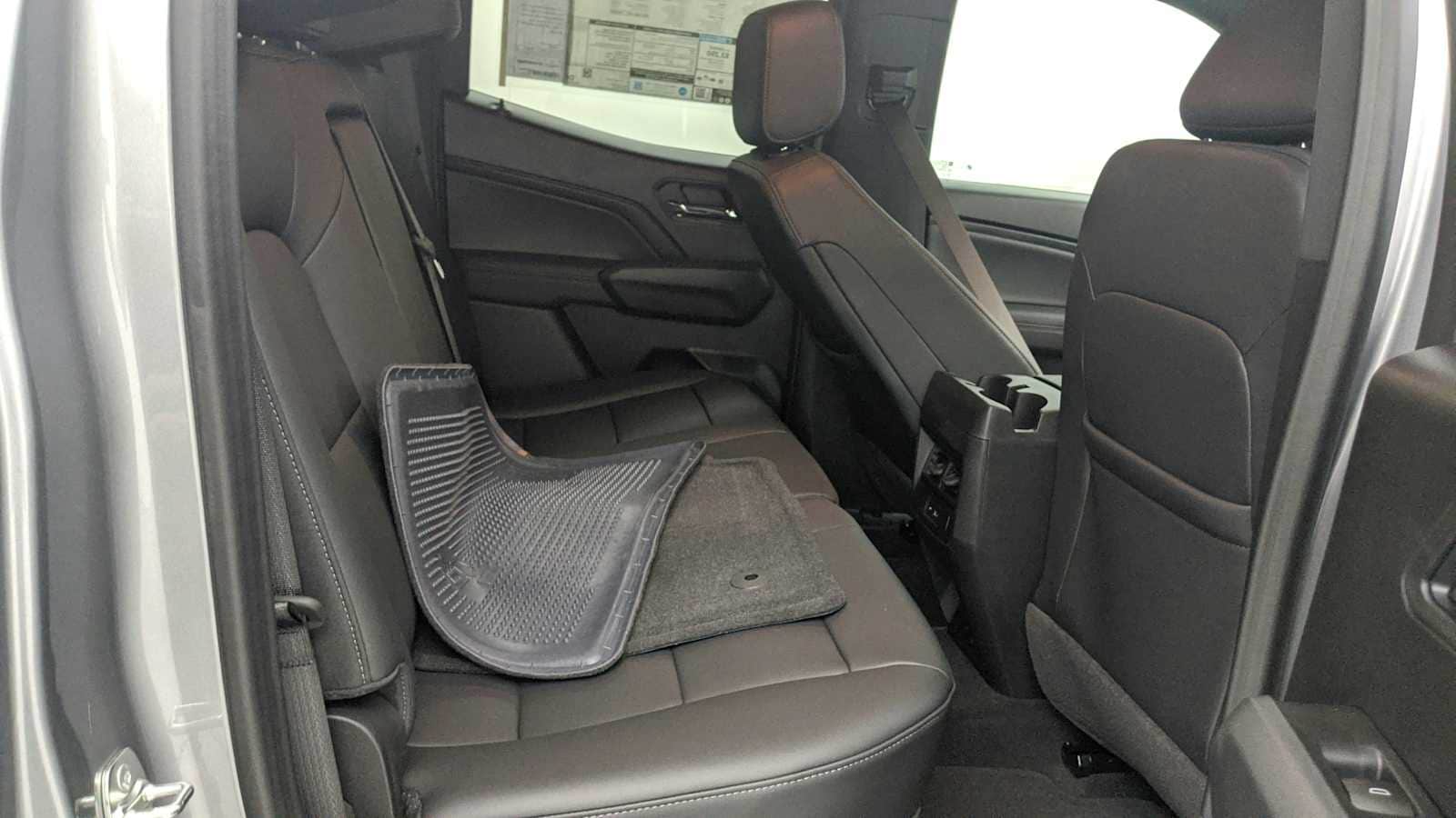 2026 Chevrolet Colorado LT - Photo 27