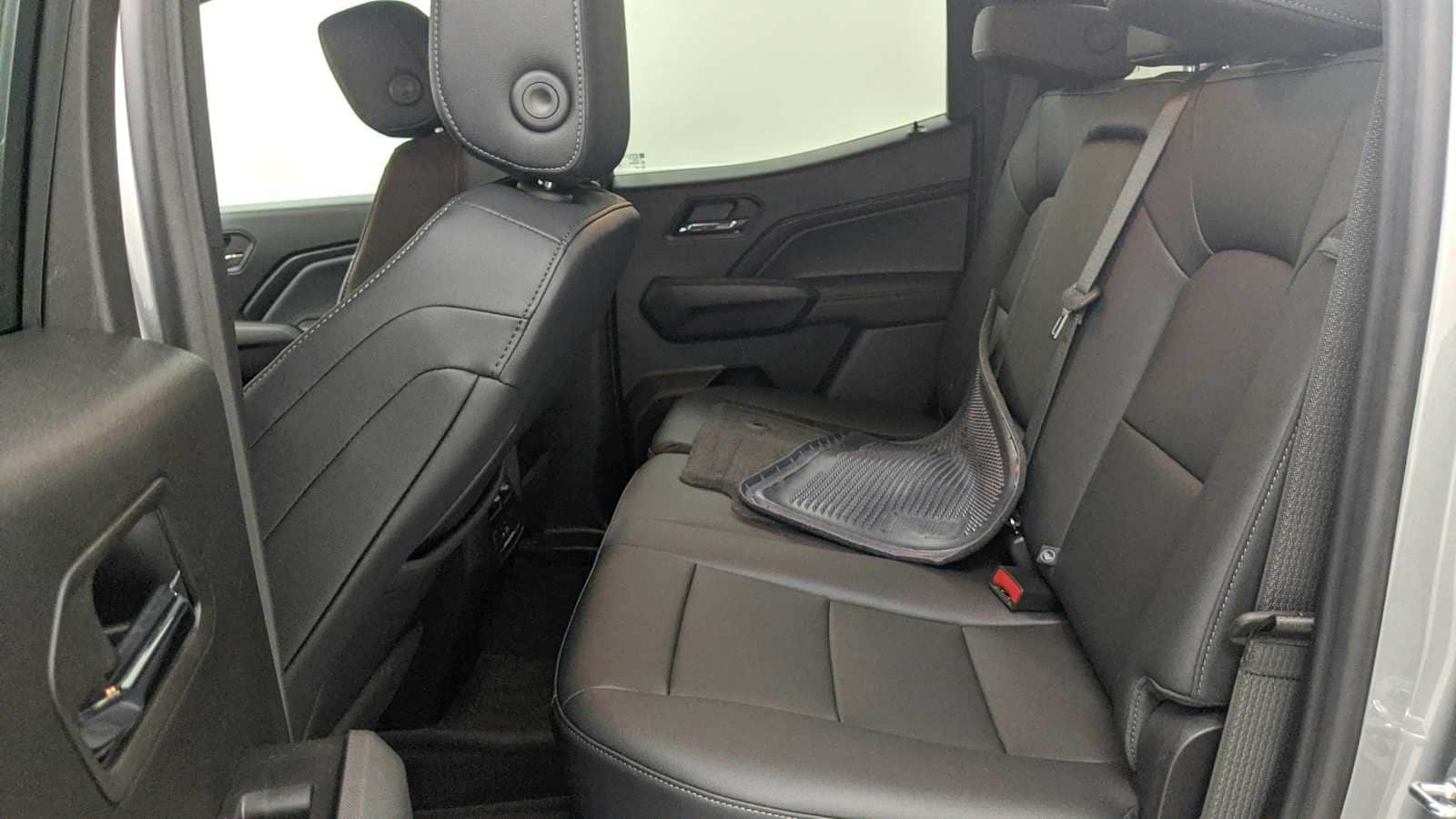 2026 Chevrolet Colorado LT - Photo 21