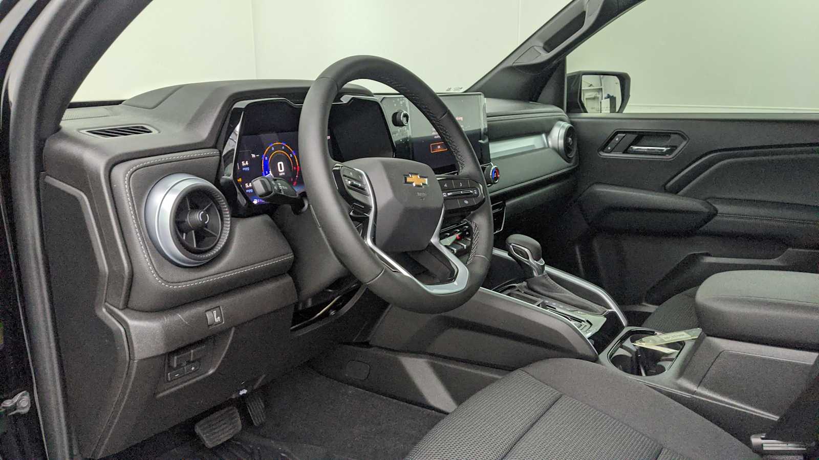 2026 Chevrolet Colorado LT - Photo 12