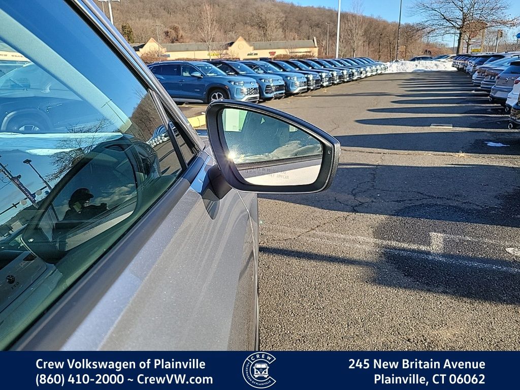 2026 Volkswagen Tiguan SE - Photo 33