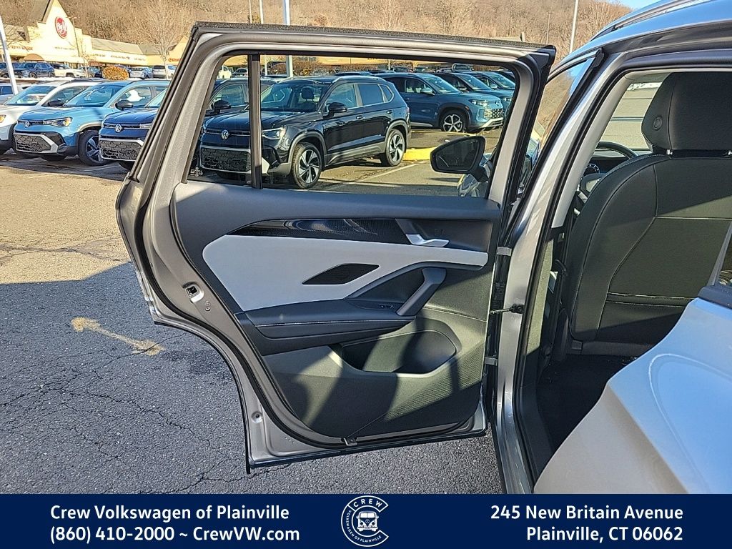 2026 Volkswagen Tiguan SE - Photo 46