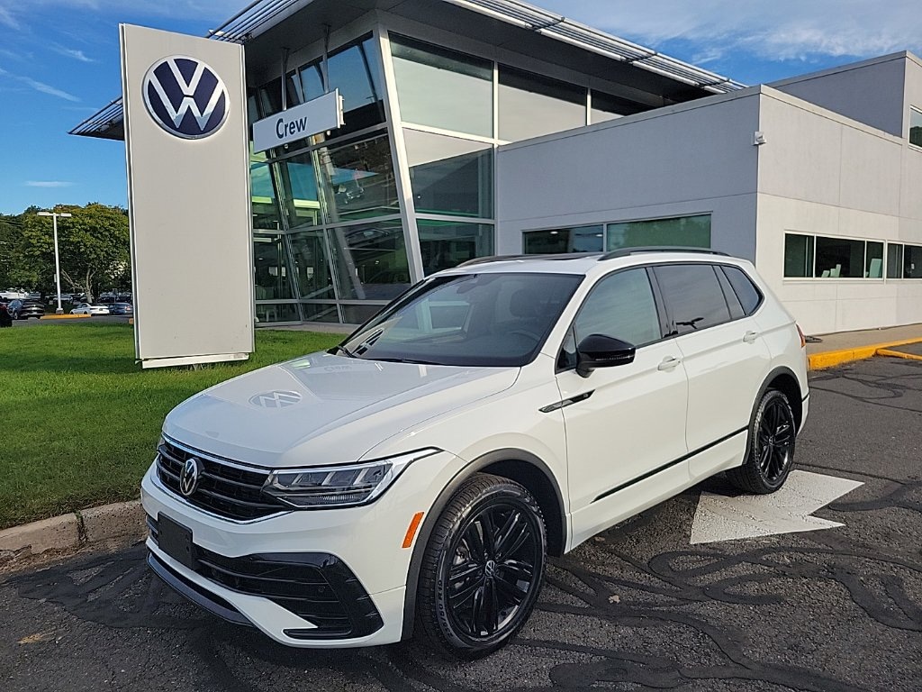 Certified 2022 Volkswagen Tiguan 2.0T SE R-Line Black SUV
