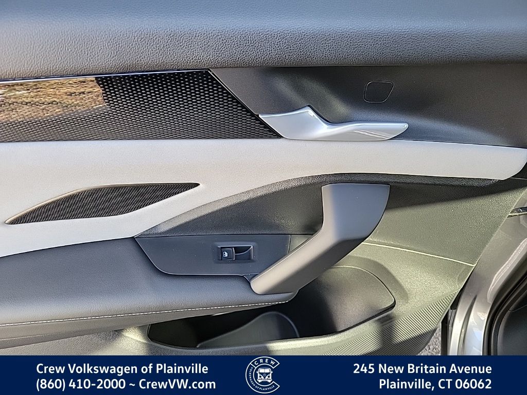 2026 Volkswagen Tiguan SE - Photo 47
