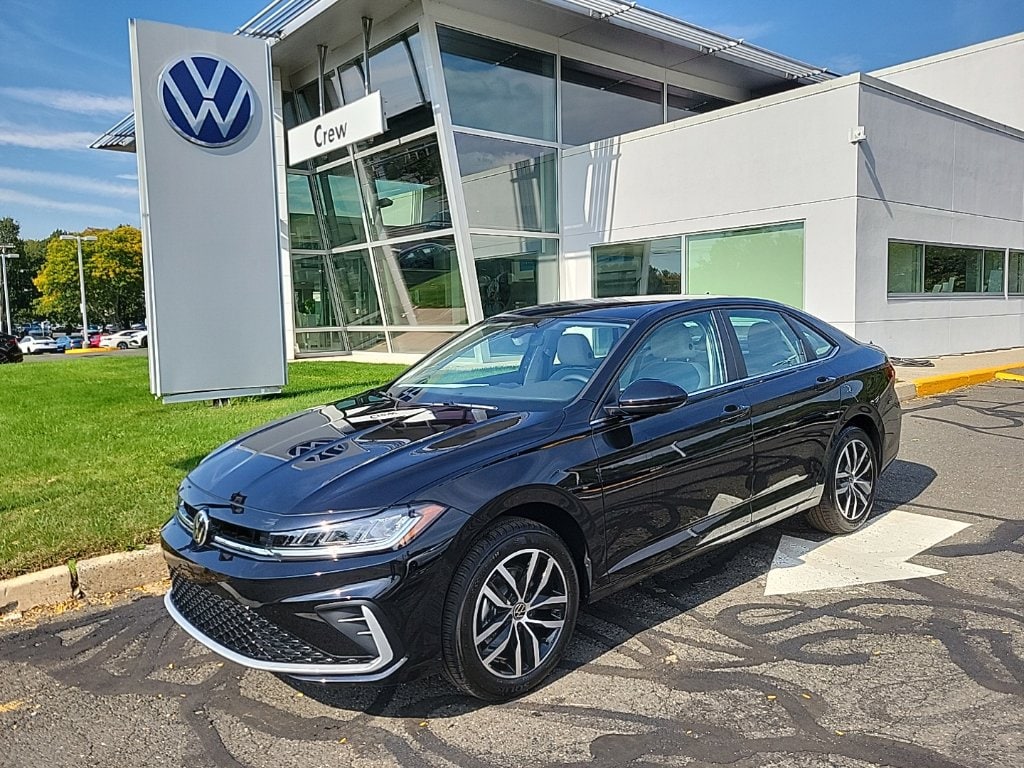 New 2027 Volkswagen Jetta 1.5T SE Sedan