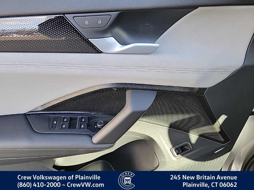 2026 Volkswagen Tiguan SE - Photo 37