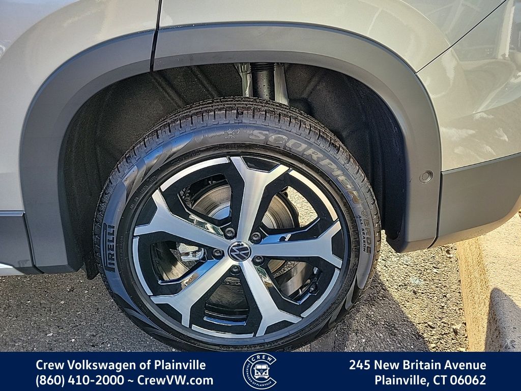 2026 Volkswagen Tiguan SE - Photo 17
